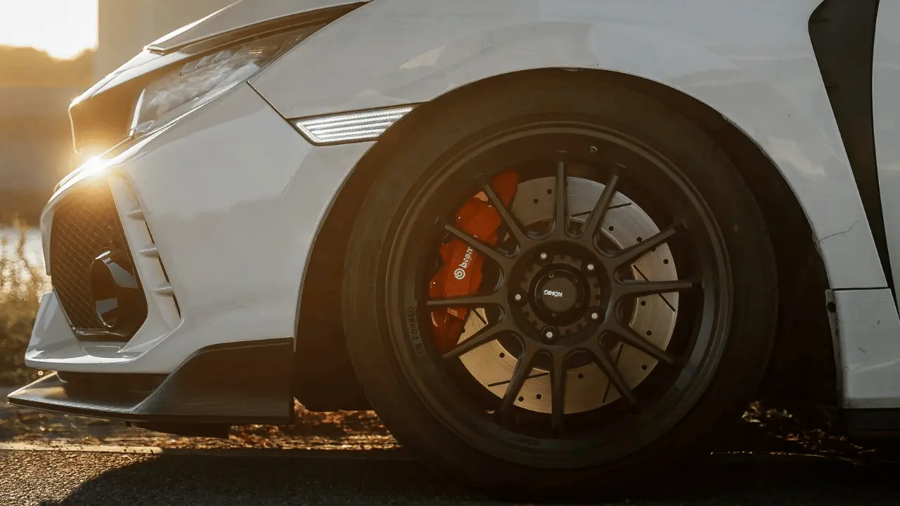 Do Bigger Rims Reduce Fuel Efficiency? Explained